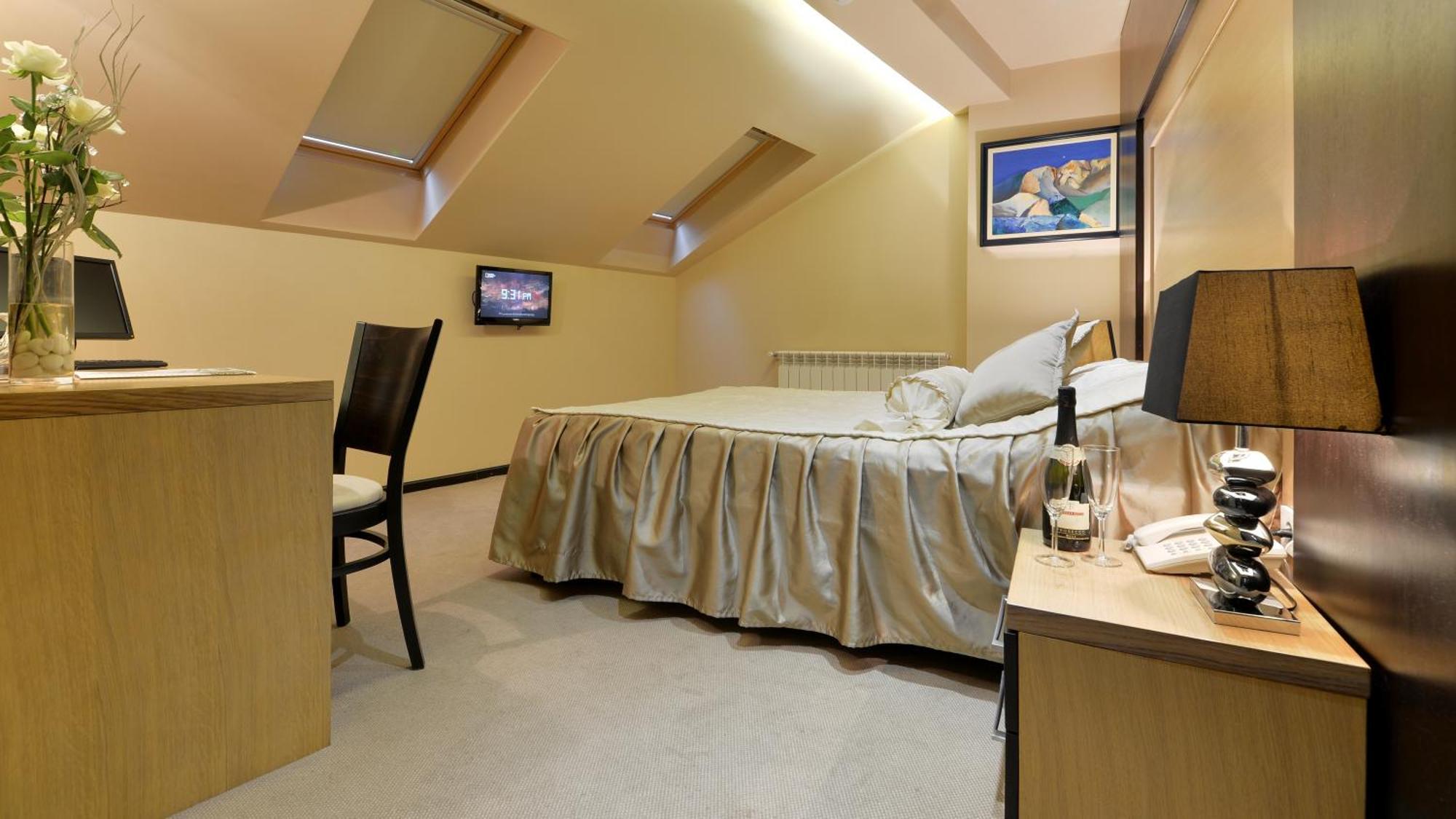 Hotel Zelengora Крагуевац Номер фото